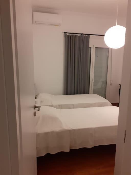 Μοντέρνο Διαμέρισμα - Stylish Appartment Loutraki Экстерьер фото